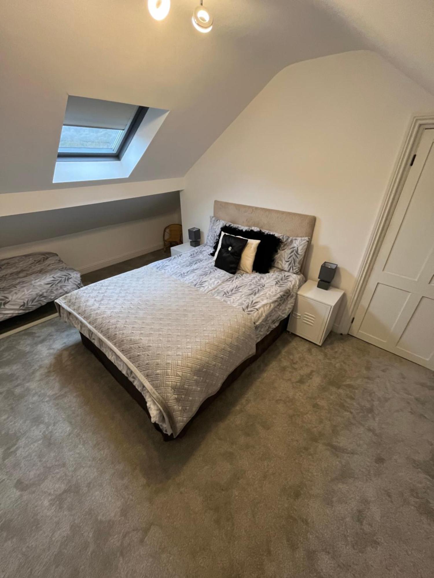 Wolf Hollow, Sleeps 4 Plus 2, Buxton Town Centre Buitenkant foto